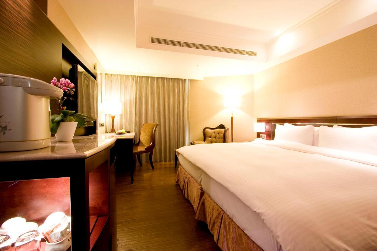 ชามมิ่ง ซิตี้ โฮเต็ล ไทชุง Hotel ไถจง ภายนอก รูปภาพ